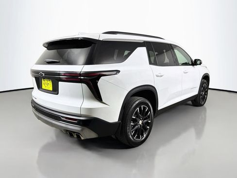 Used 2025 Chevrolet Traverse LT w/ Sun and Wheel Package AWD/4WD image 6