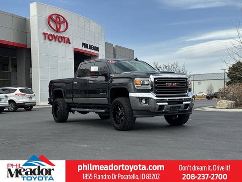 Used 2017 GMC Sierra 2500 SLT w/ Duramax Plus Package image 1