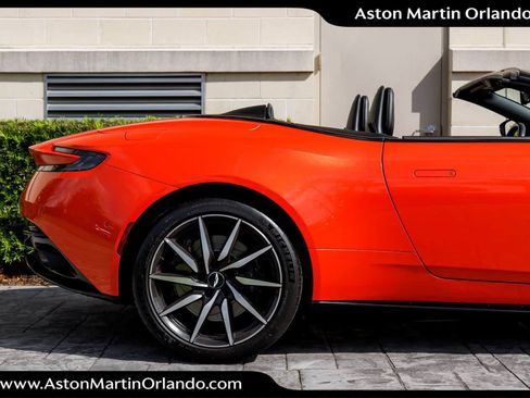 Used 2020 Aston Martin DB11 Volante RWD image 20