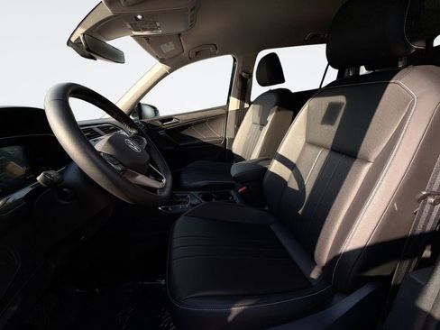 Used 2025 Ford Escape ST-Line Select AWD/4WD image 20