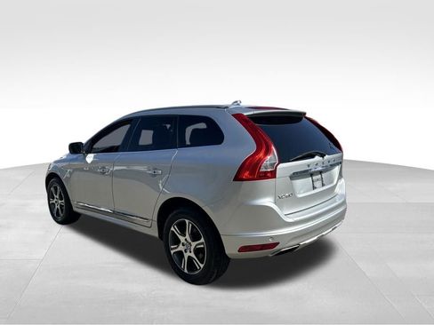 Used 2015 Volvo XC60 T6 w/ Proximity Package image 3