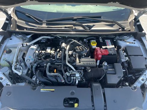 Used 2022 Nissan Sentra SV FWD image 14