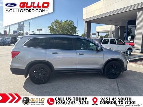 Used 2021 Honda Pilot Special Edition image 3