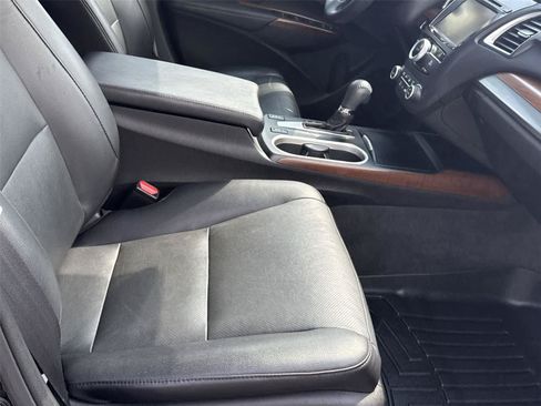 Used 2018 Acura RDX w/ Technology Package AWD/4WD image 18