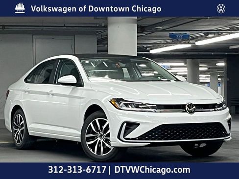 New 2026 Volkswagen Jetta SE image 2