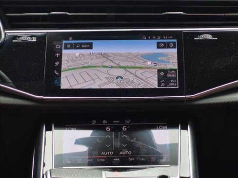 Used 2025 Audi SQ8 Premium Plus AWD/4WD image 10