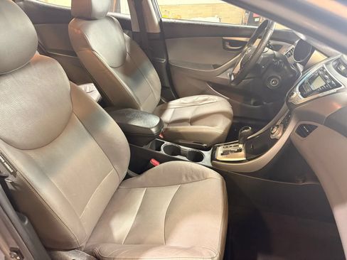 Used 2012 Hyundai Elantra Limited FWD image 19