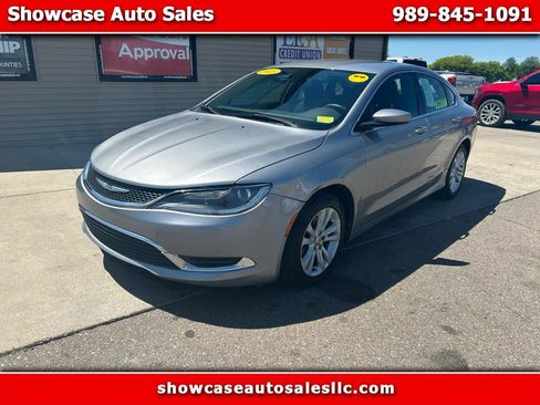 Used 2015 Chrysler 200 Limited FWD image 1