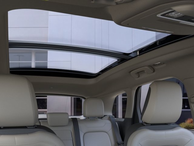 New 2025 Lincoln Corsair Grand Touring w/ Equipment Group 301A AWD/4WD image 22