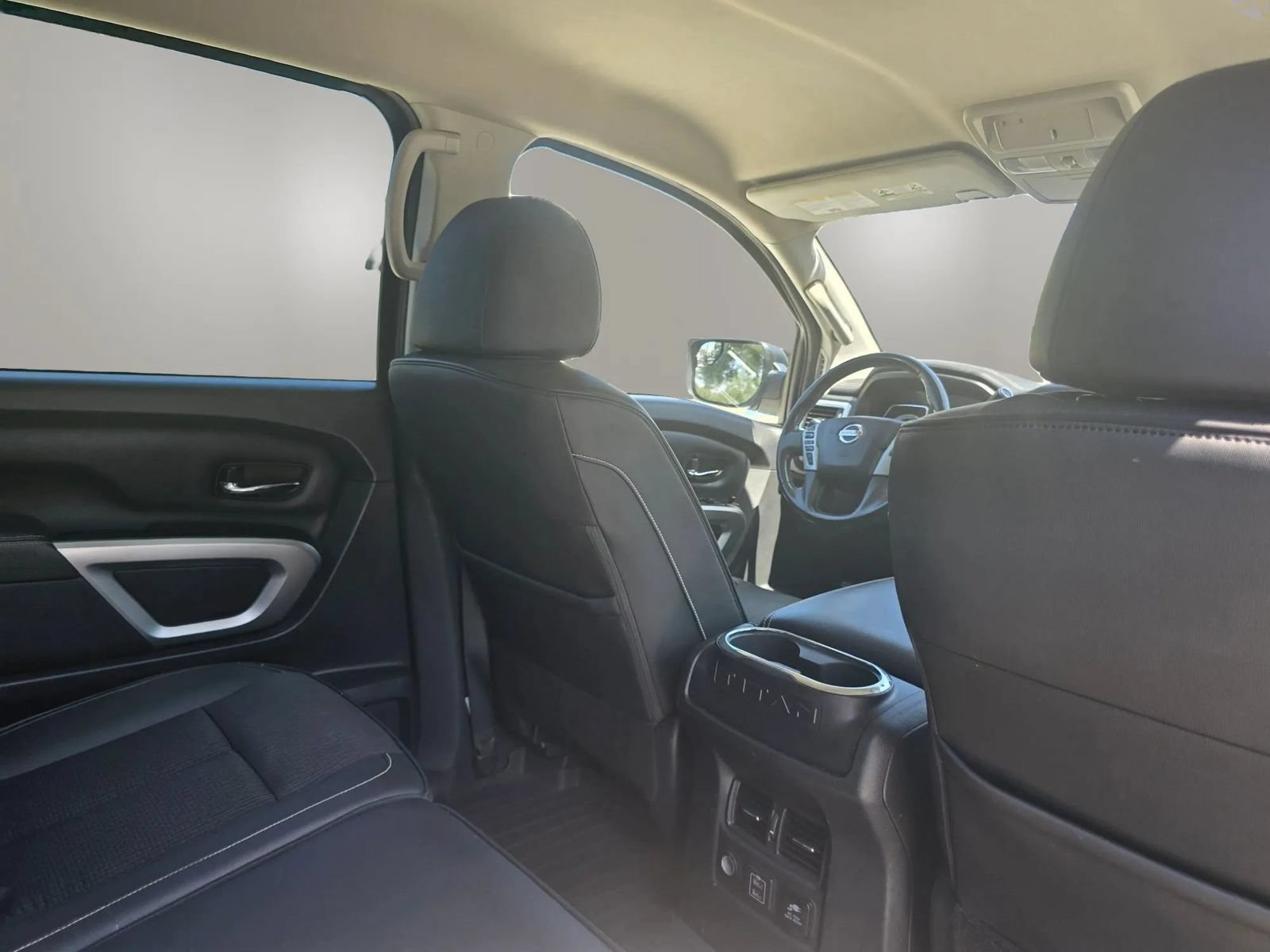Used 2019 Nissan Titan PRO-4X AWD/4WD image 33