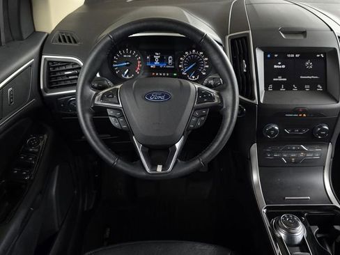 Used 2019 Ford Edge SEL FWD image 12