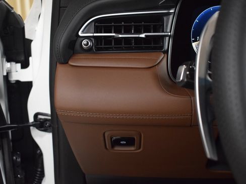 Certified 2024 Maserati Grecale GT AWD/4WD image 29