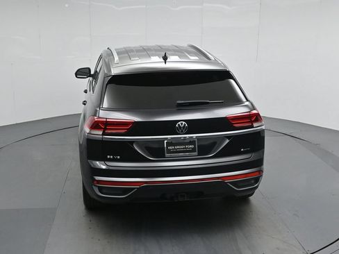 Used 2023 Volkswagen Atlas Cross Sport SE w/ Black Wheel Package AWD/4WD image 41