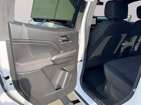 Used 2024 Chevrolet Colorado Z71 w/ Advanced Trailering Package image 29