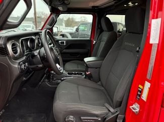 Used 2023 Jeep Wrangler Sahara video 2