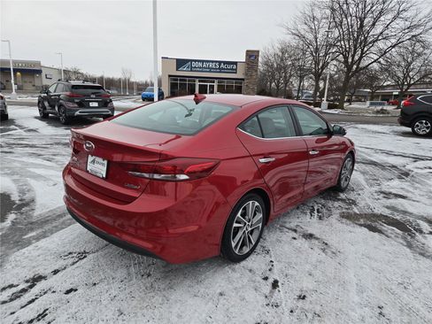 Used 2017 Hyundai Elantra Limited image 29