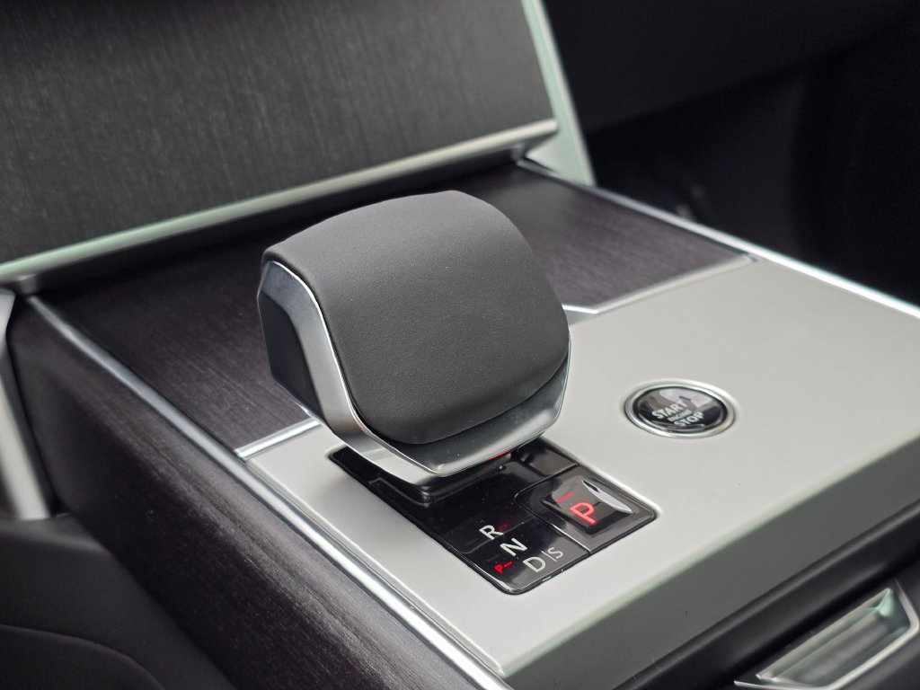 New 2026 Land Rover Range Rover SE AWD/4WD image 26