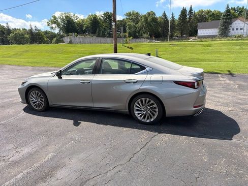 Used 2019 Lexus ES 350 w/ Accessory Package 2 FWD image 37