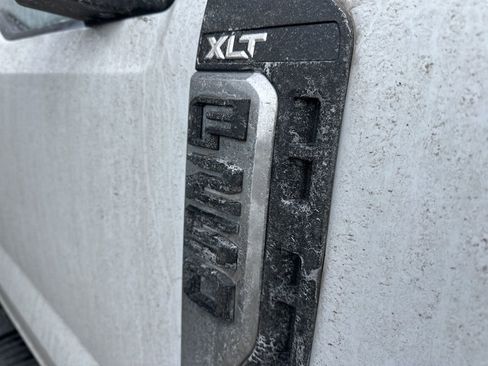 Used 2024 Ford F250 XLT image 7