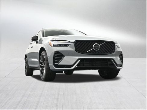 New 2026 Volvo XC60 T8 Ultra w/ Protection Package Premier AWD/4WD image 26
