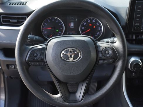 Used 2021 Toyota RAV4 XLE image 20