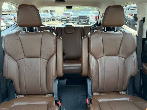 Used 2019 Subaru Ascent Touring w/ Popular Package #3 AWD/4WD image 45