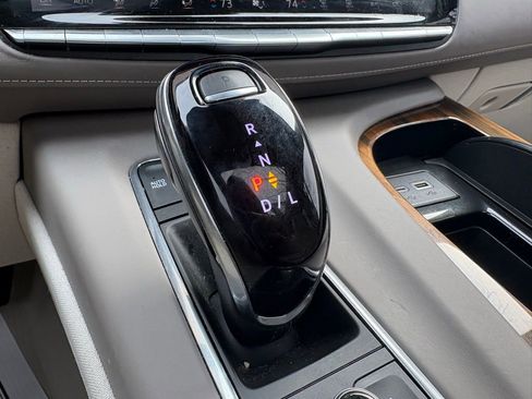 Used 2024 Cadillac Escalade ESV Sport Platinum image 46