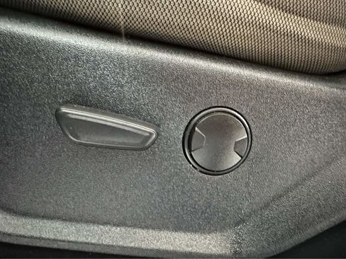 Certified 2020 Ford F250 XLT w/ XLT Premium Package image 17