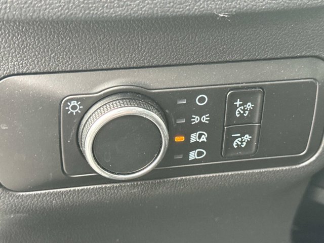 Used 2025 Ford Escape ST-Line AWD/4WD image 12