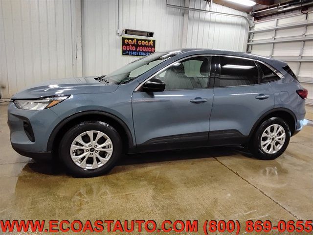 Used 2023 Ford Escape Active w/ Tech Pack #1 AWD/4WD image 5