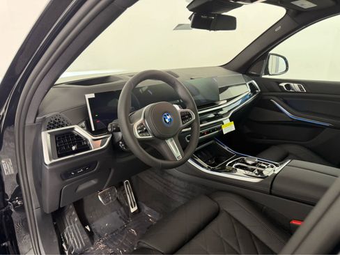 New 2026 BMW X5 xDrive50e w/ M Sport Package image 10