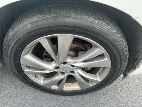 Used 2013 INFINITI JX35 FWD w/ Premium Pkg image 39