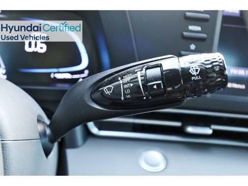 Certified 2025 Hyundai Elantra Sport FWD image 21