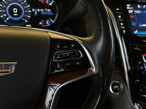 Used 2019 Cadillac Escalade ESV Luxury image 29