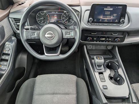Certified 2023 Nissan Rogue SV FWD image 10