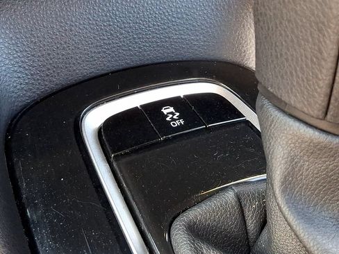 Used 2025 Toyota Corolla LE FWD image 24
