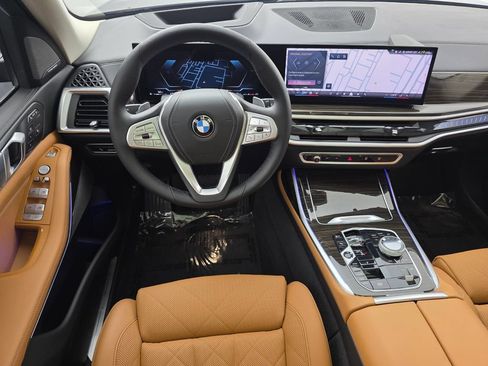 Certified 2024 BMW X7 xDrive40i AWD/4WD image 12