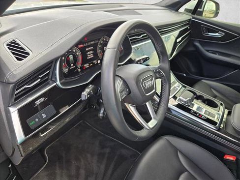 Used 2025 Audi Q7 3.0T Premium Plus w/ Premium Plus Package AWD/4WD image 10