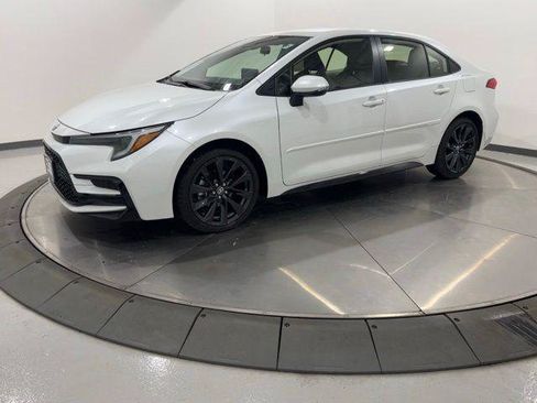 Certified 2026 Toyota Corolla SE w/ SE Premium Package FWD image 1