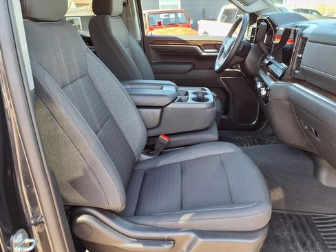 Used 2023 GMC Sierra 1500 Elevation image 13