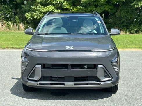 Used 2024 Hyundai Kona Limited FWD image 12