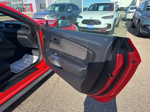 Used 2015 Ford Mustang Coupe w/ Equipment Group 051A image 31