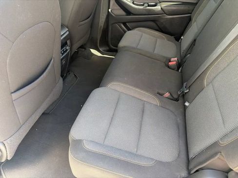 Used 2021 Chevrolet Traverse LS AWD/4WD image 30