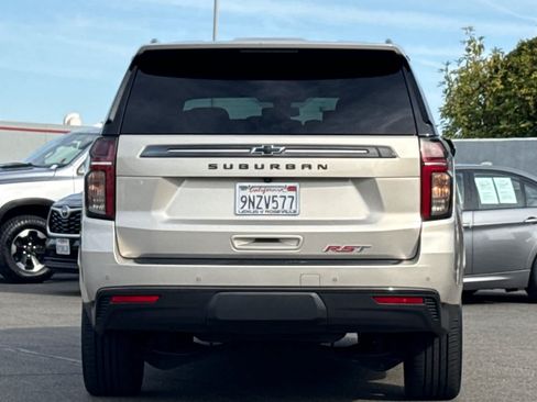 Used 2021 Chevrolet Suburban RST AWD/4WD image 8