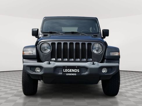 Used 2018 Jeep Wrangler Unlimited Sport S AWD/4WD image 2