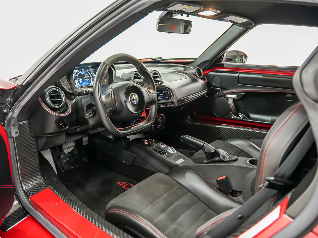 Used 2015 Alfa Romeo 4C Launch Edition w/ Convenience Group RWD image 4