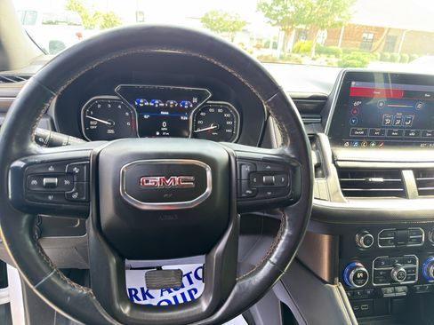 Used 2021 GMC Yukon AT4 AWD/4WD image 24