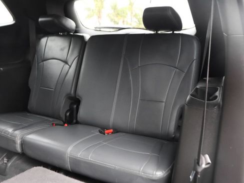 Used 2024 Buick Enclave Essence w/ Sport Touring Edition FWD image 39