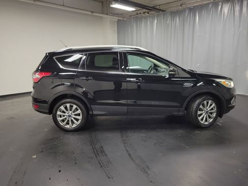 Used 2017 Ford Escape Titanium image 10