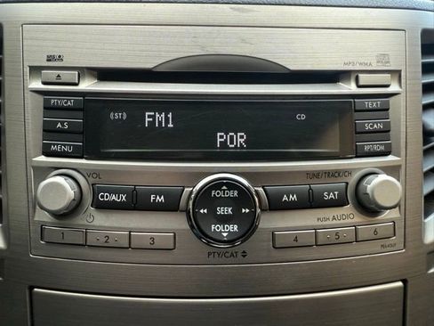 Used 2010 Subaru Outback 2.5i Premium image 13